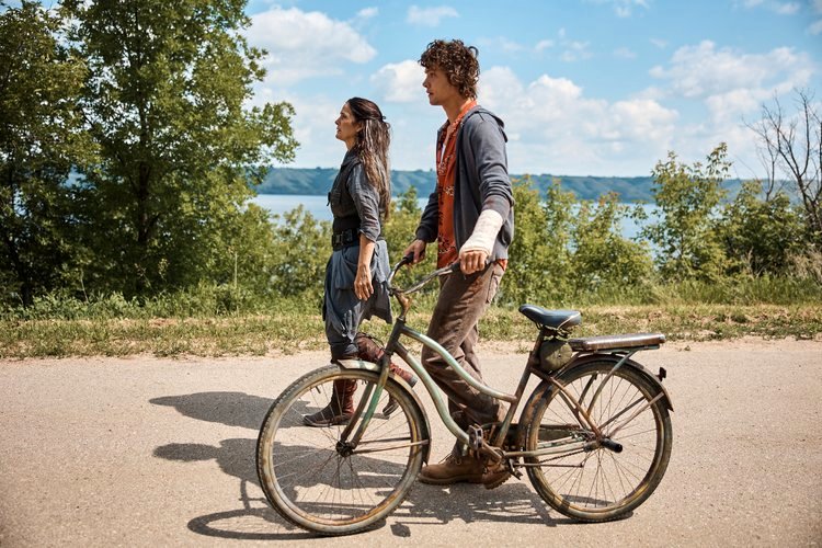 Photo from the movie Die Alone