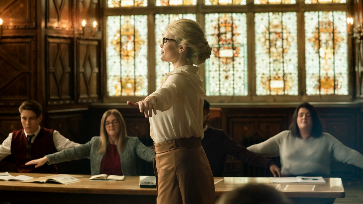 Photo from the movie Miss Willoughby and the Haunted Bookshop