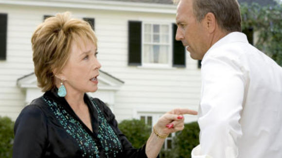 Photo from the movie Rumor Has It