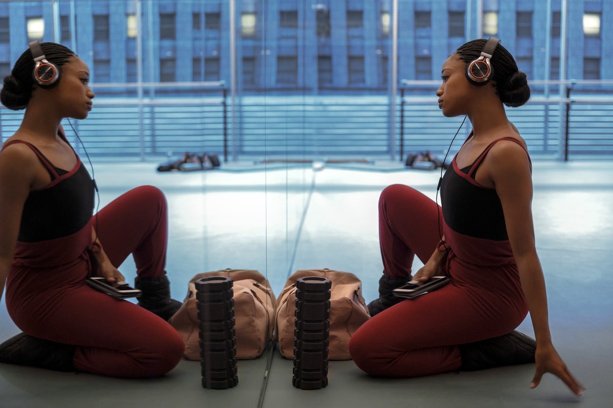 Photo from the movie Tiny Pretty Things