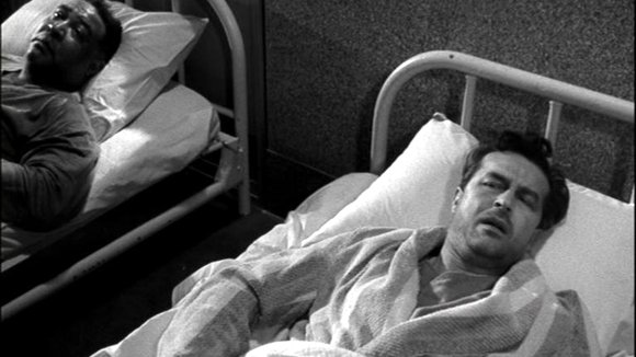 Photo from the movie The Lost Weekend