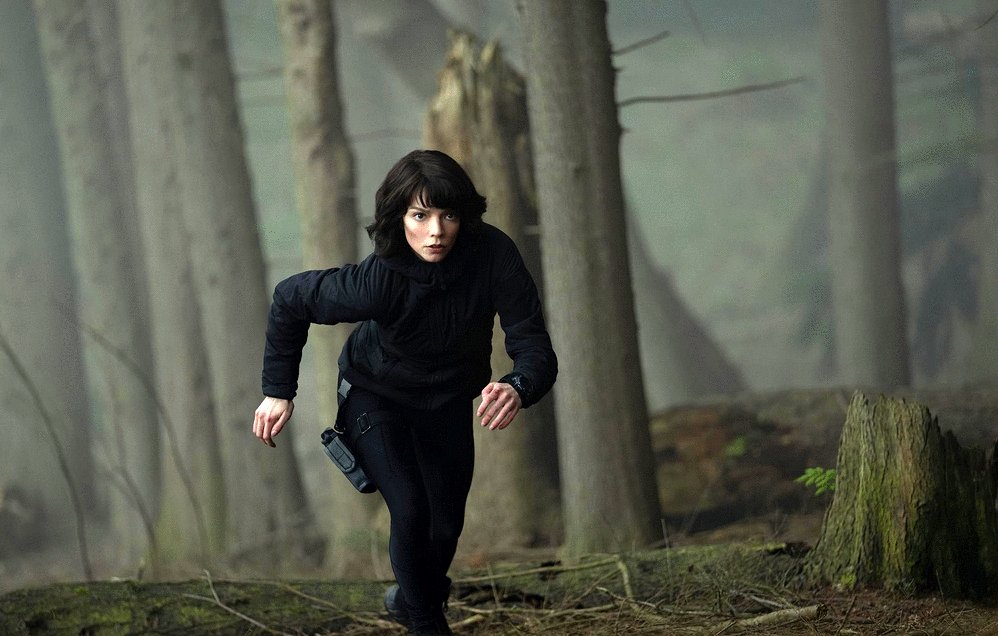 Photo from the movie The Gorge