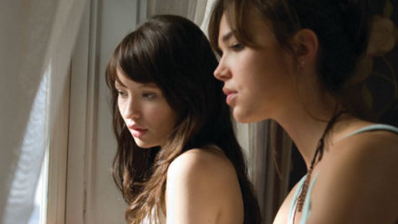 Photo from the movie The Uninvited