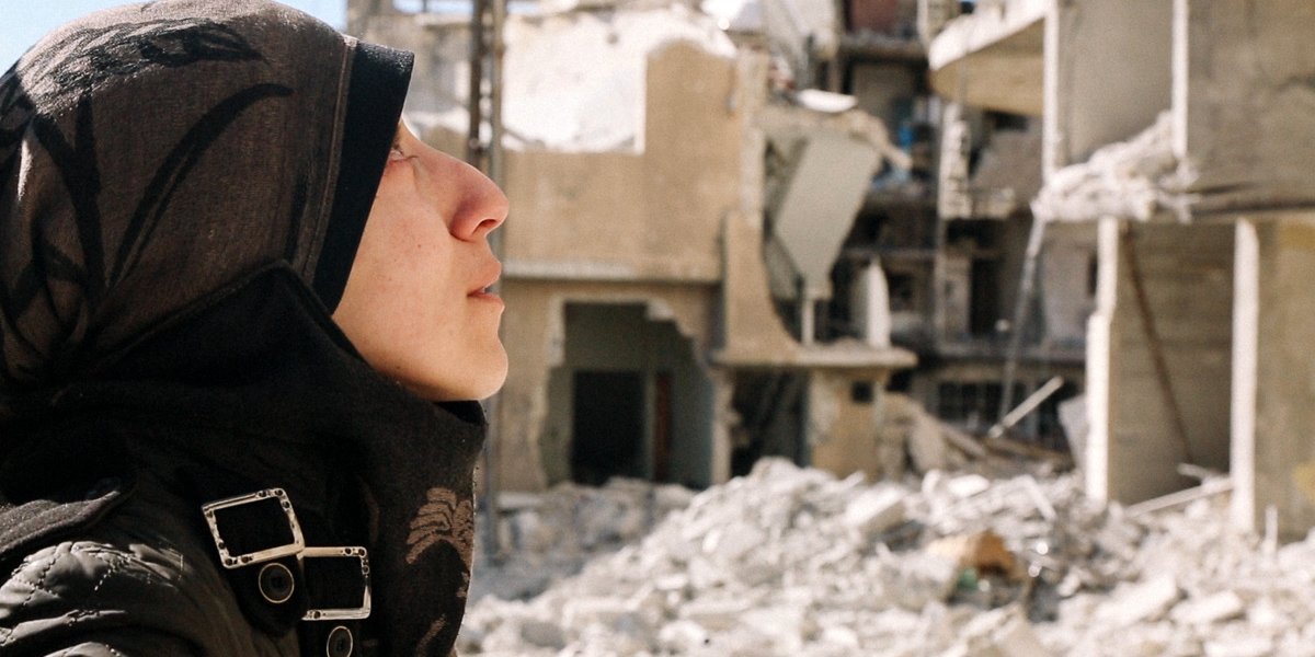 Photo from the movie The Cave