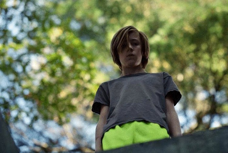 Photo from the movie John and the Hole