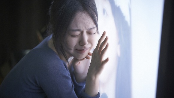 Photo from the movie No Tears for the Dead