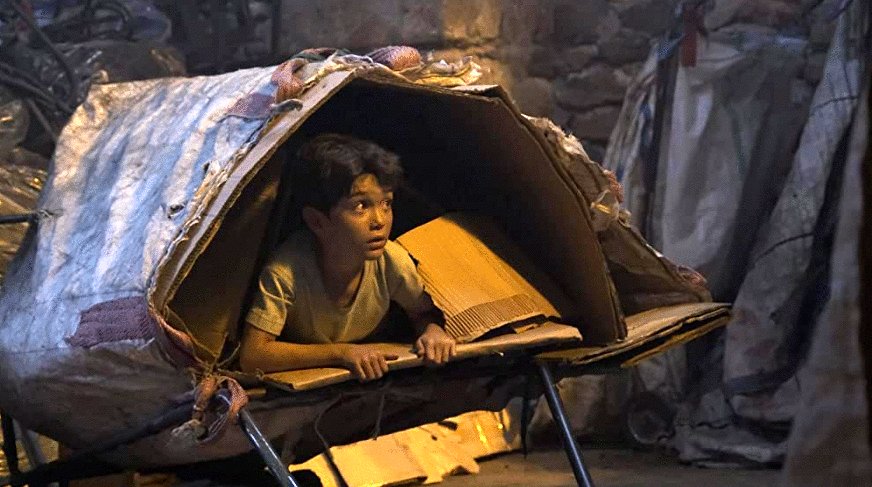 Photo from the movie Paper Lives