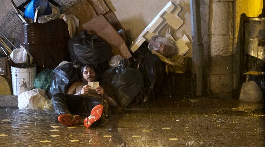 Photo from the movie Paper Lives