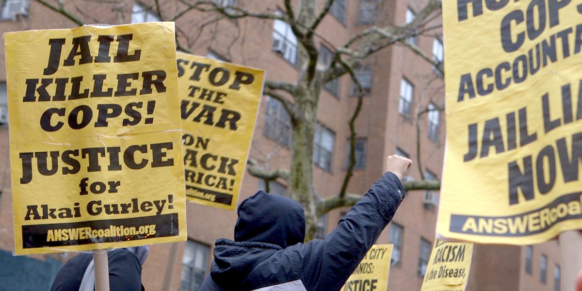 Photo from the movie Down a Dark Stairwell