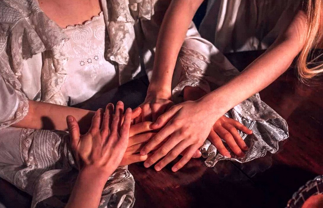 Photo from the movie America Latina