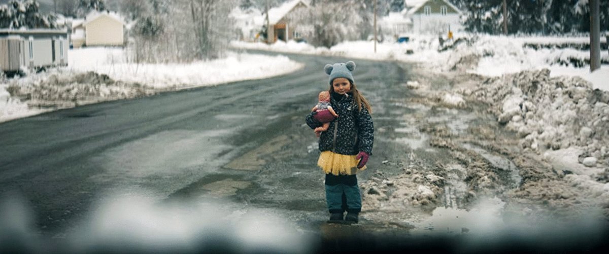 Photo from the movie Snow Angel