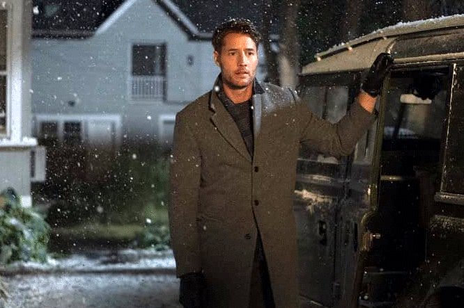 Photo from the movie The Noel Diary