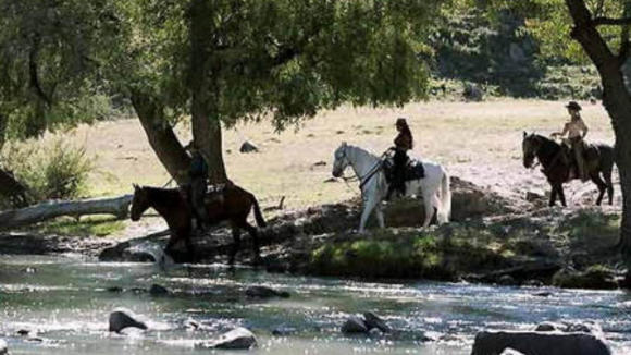 Photo from the movie Bandidas