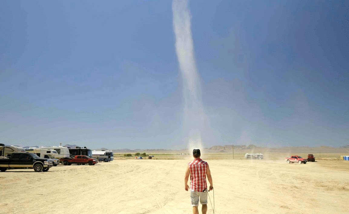 Photo from the movie Dreamland - A Storming Area 51 Story