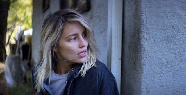 Photo from the movie Hollow in the Land