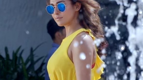 Photo from the movie Iru Mugan