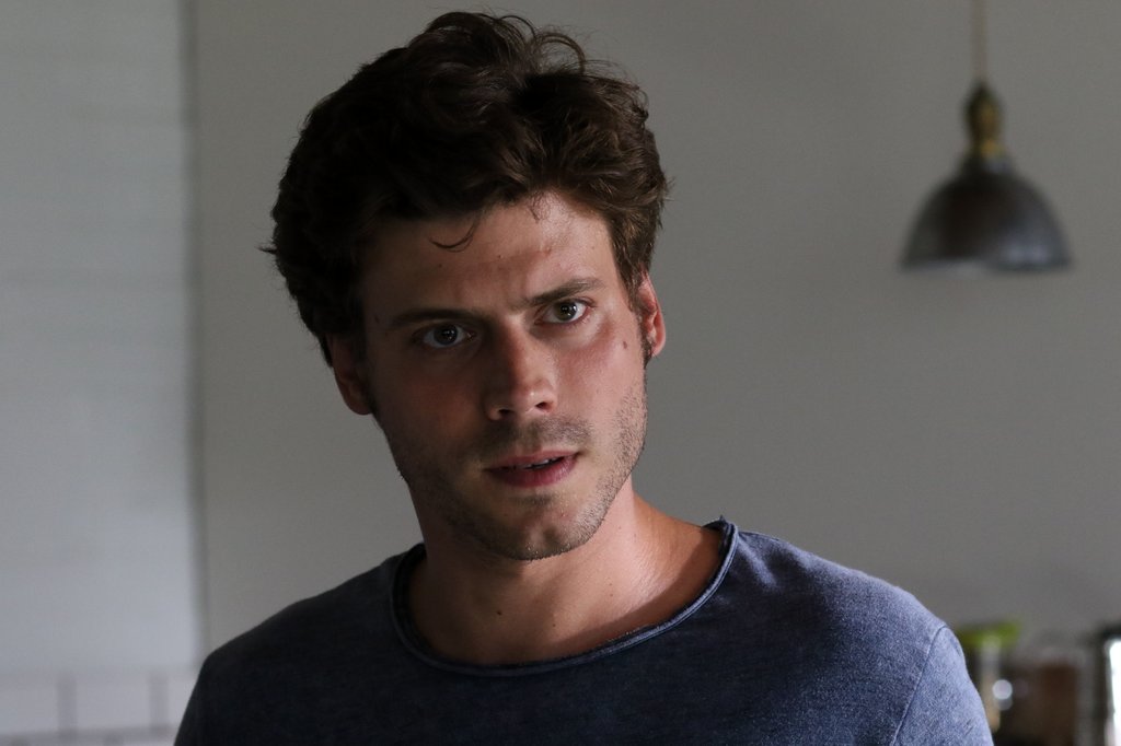 Photo from the movie Origami