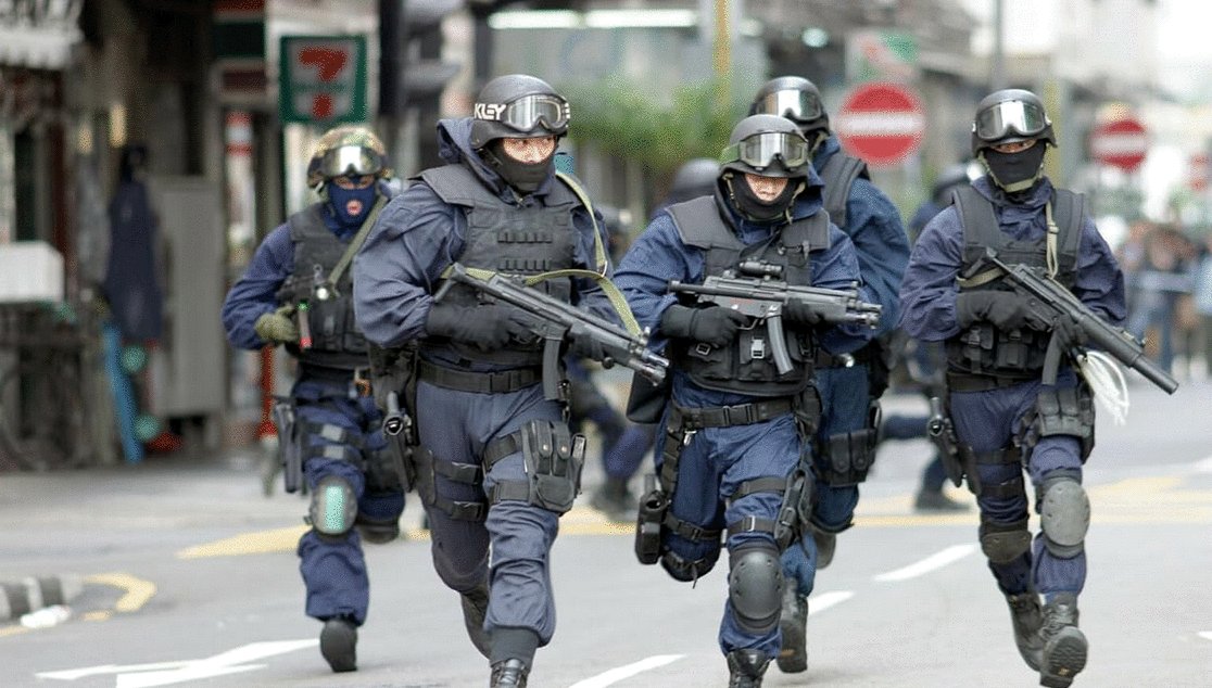 Photo from the movie Breaking News