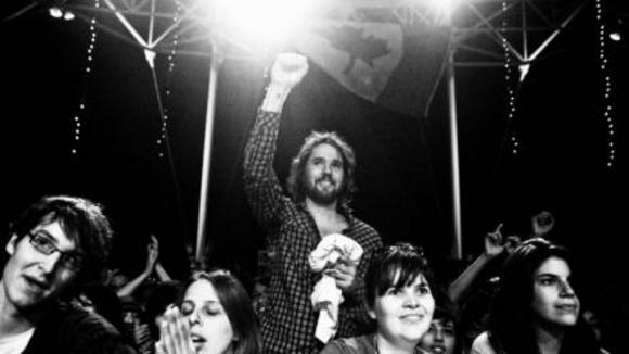 Photo from the movie This Movie Is Broken