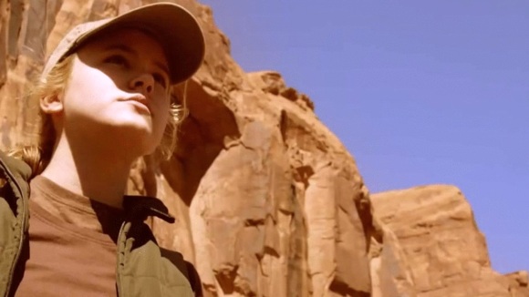 Photo from the movie Girl on the Edge