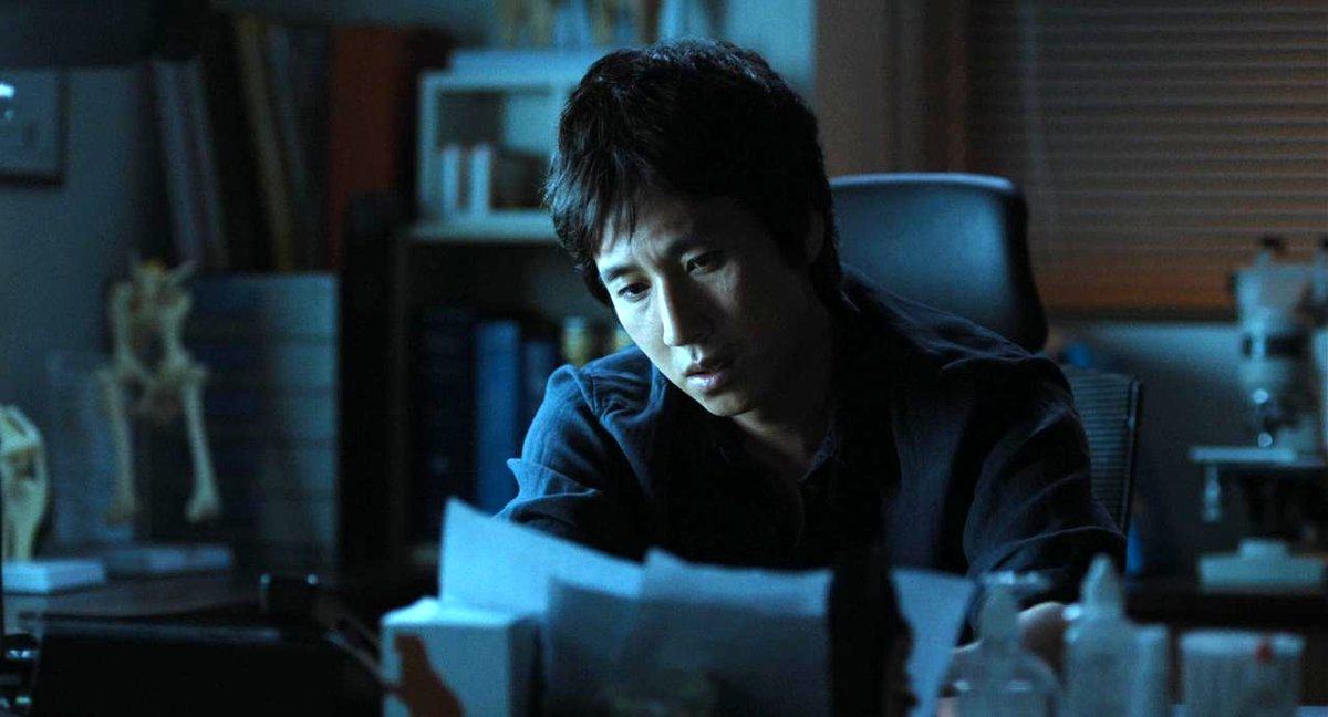 Photo from the movie Helpless