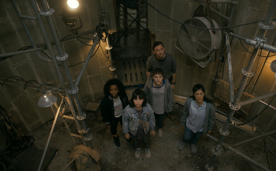 Photo from the movie Paper Girls