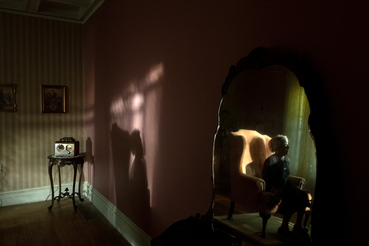 Photo from the movie The Front Room