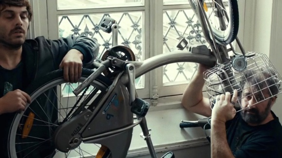 Photo from the movie In the Courtyard