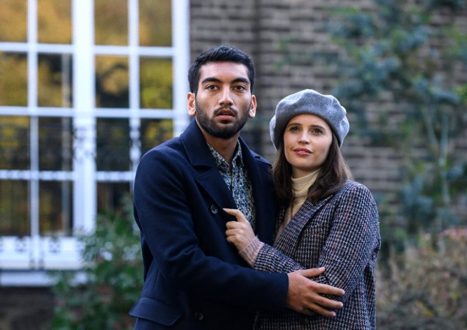 Photo from the movie The Last Letter from Your Lover