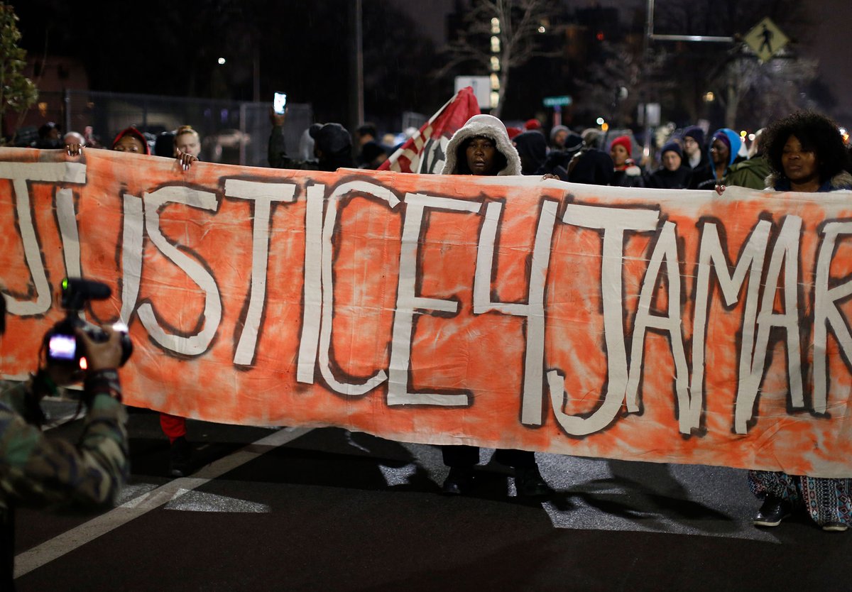 Photo from the movie Women in Blue