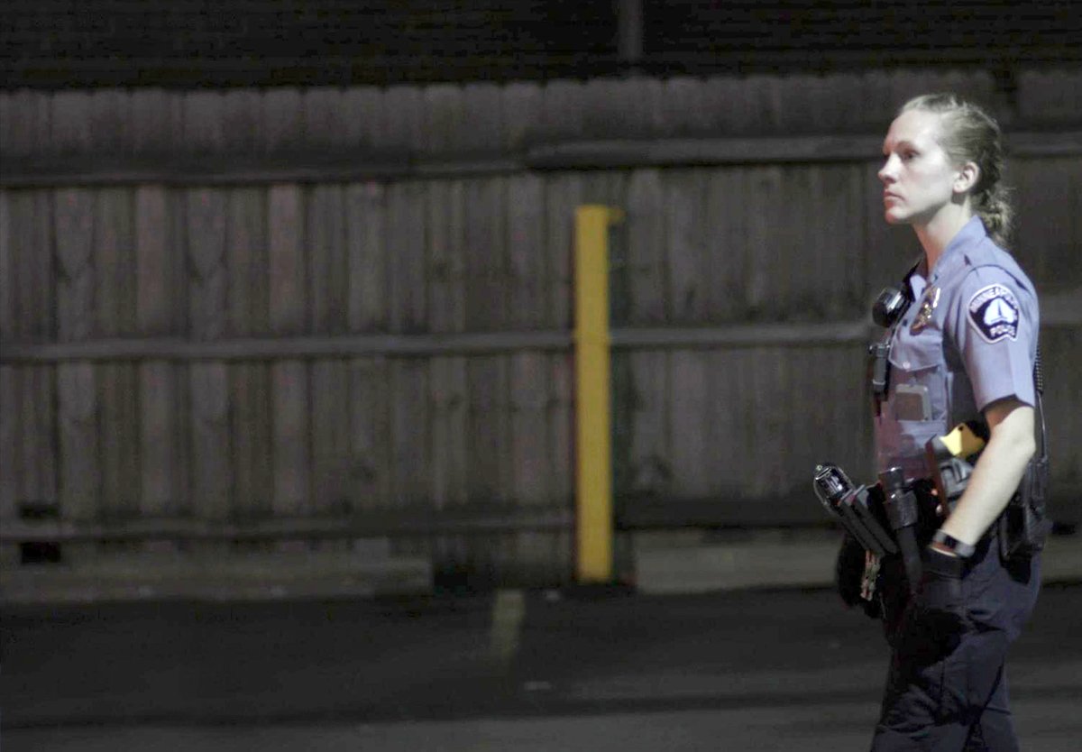 Photo from the movie Women in Blue