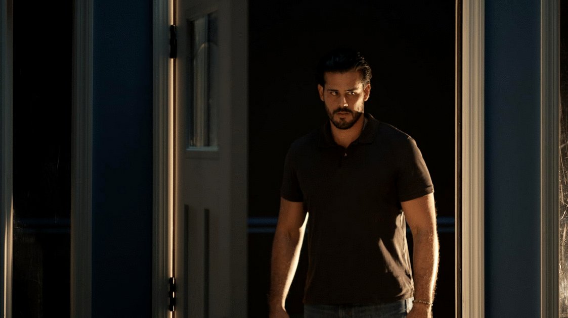 Photo from the movie 9 Windows