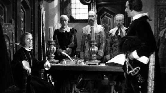 Photo from the movie Queen Christina