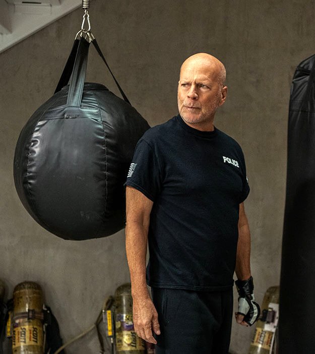 Photo from the movie Detective Knight: Independence