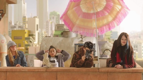 Photo from the movie Lou!