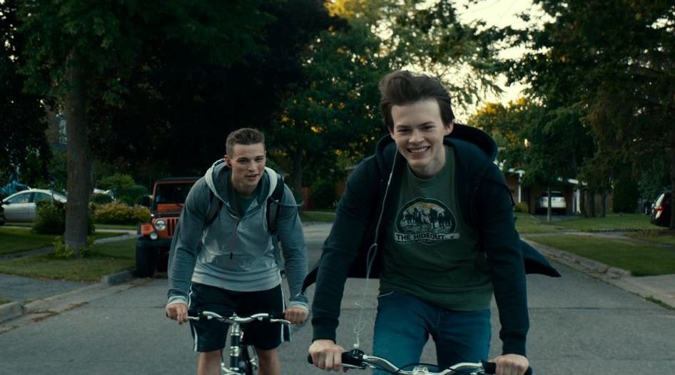 Photo from the movie Giant Little Ones