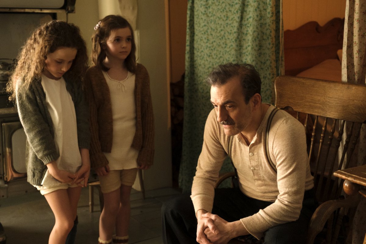 Photo from the movie Une femme respectable