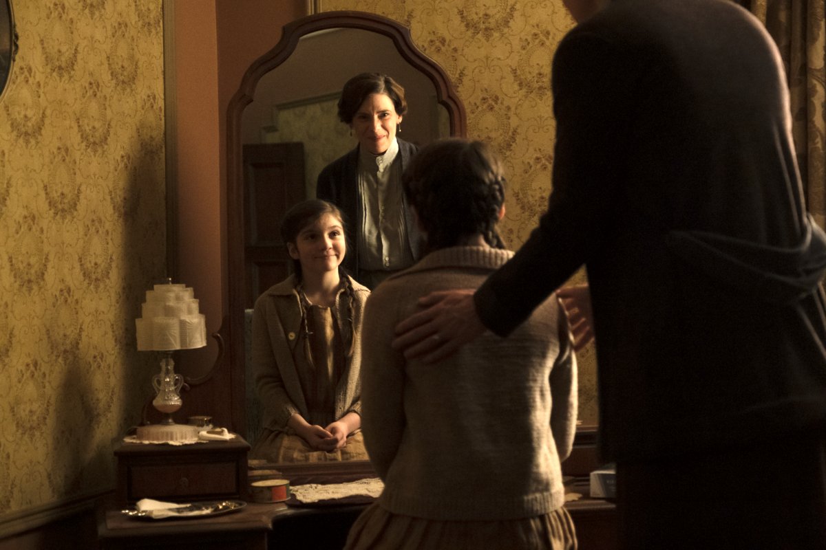 Photo from the movie Une femme respectable