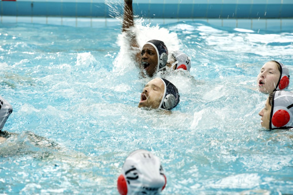 Photo from the movie The Shiny Shrimps