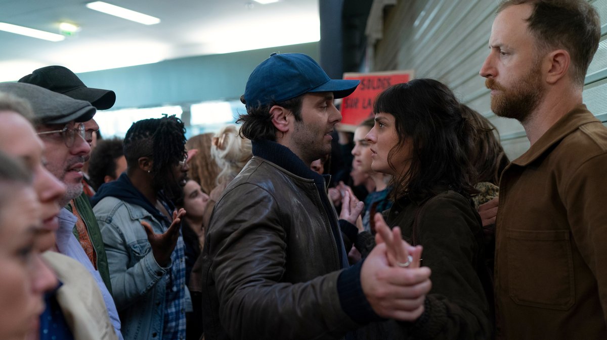 Photo from the movie A Difficult Year