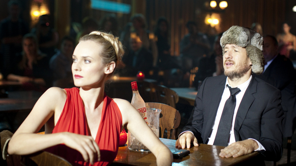 Photo from the movie A Perfect Plan