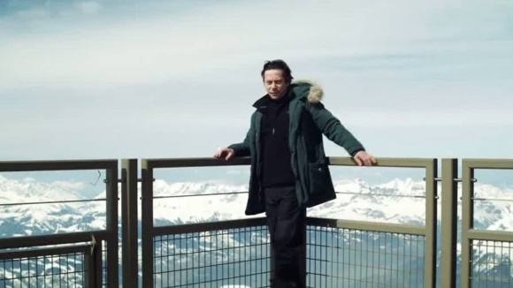 Photo from the movie Love Is the Perfect Crime