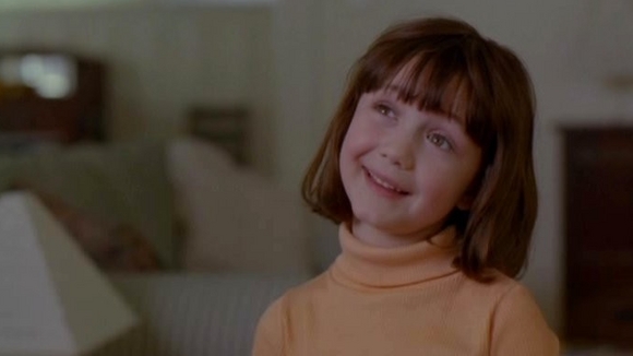 Photo from the movie The Hand That Rocks the Cradle