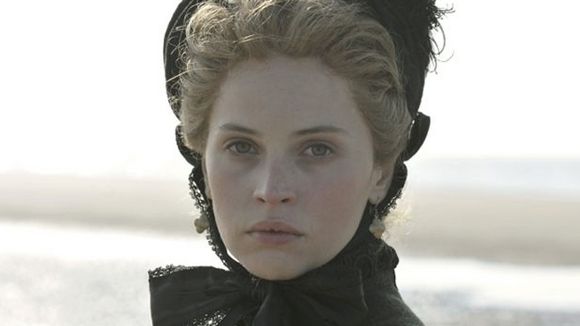 Photo from the movie The Invisible Woman