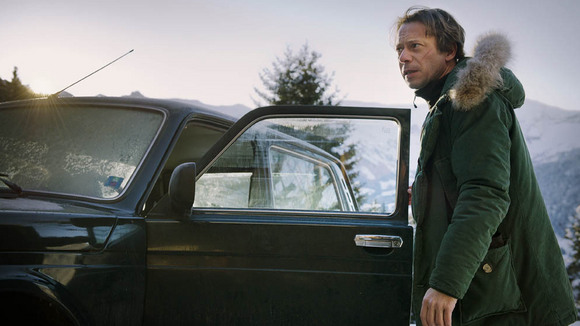 Photo from the movie Love Is the Perfect Crime