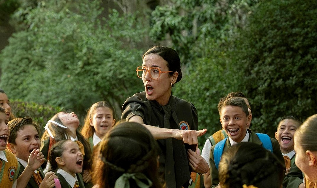 Photo from the movie Snakes and Ladders