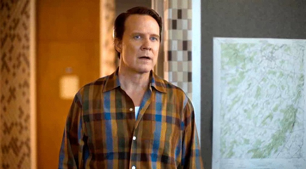 Photo from the movie The Crowded Room