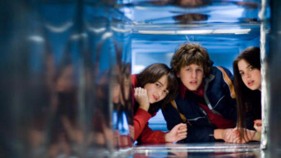 Photo from the movie Unaccompanied Minors