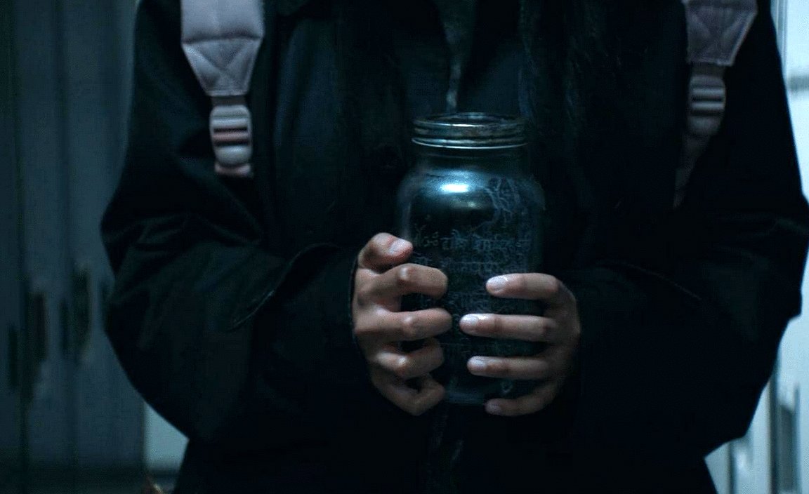 Photo from the movie It Lives Inside