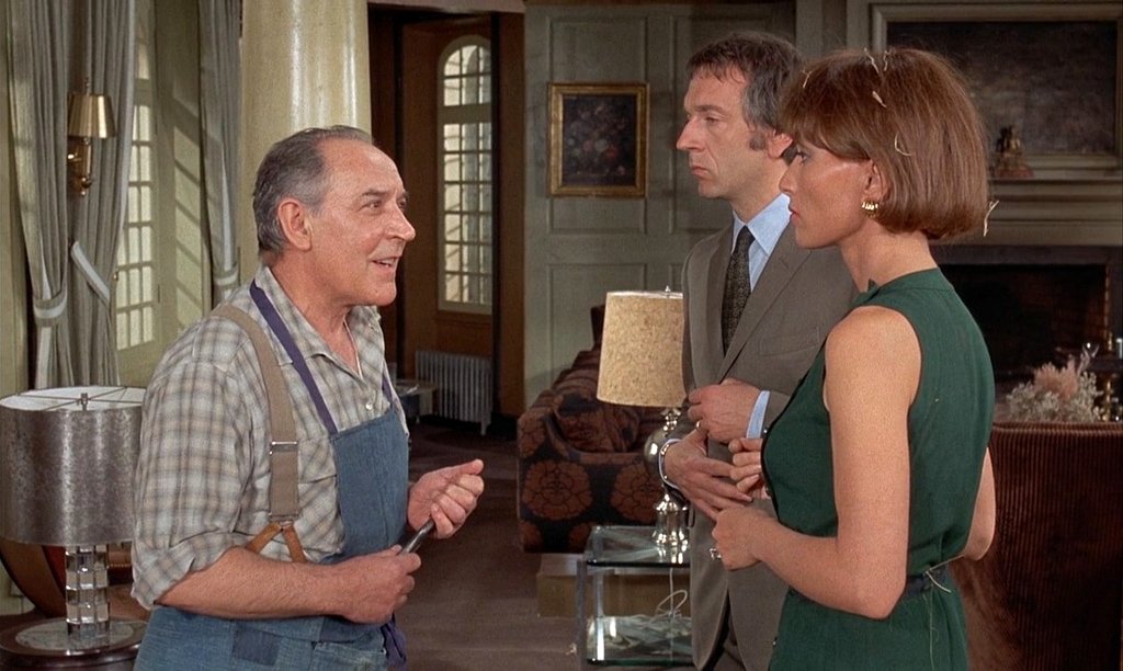 Photo from the movie The Discreet Charm of the Bourgeoisie